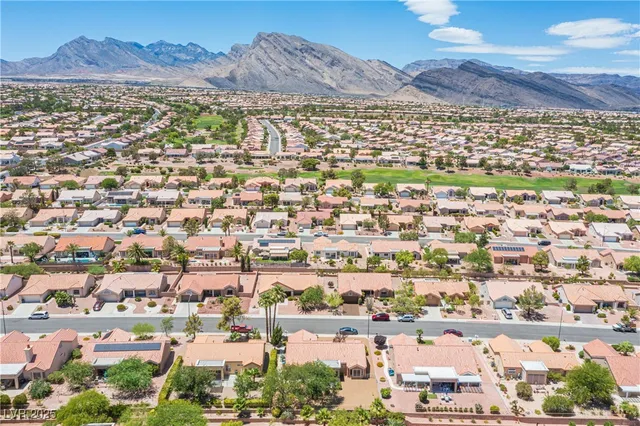 $2,995 | 2548 Tumble Brook Drive, Las Vegas, NV 89134