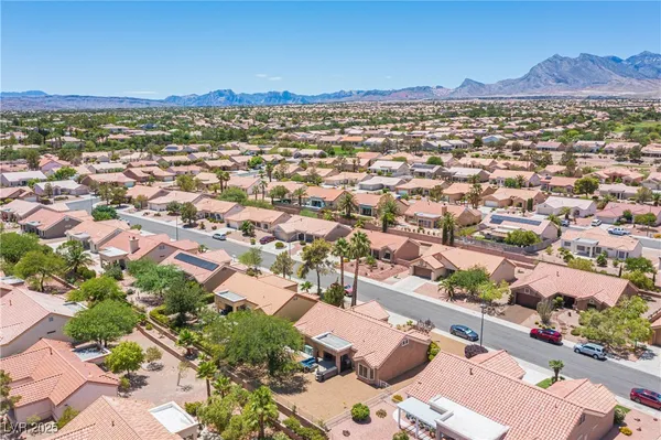 $2,995 | 2548 Tumble Brook Drive, Las Vegas, NV 89134