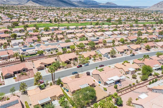 $2,995 | 2548 Tumble Brook Drive, Las Vegas, NV 89134