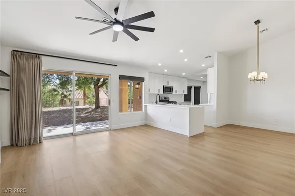 $2,995 | 2548 Tumble Brook Drive, Las Vegas, NV 89134