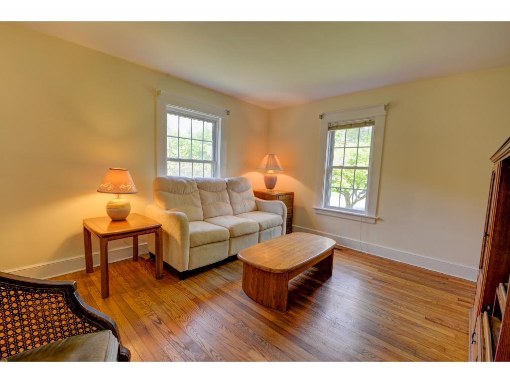 25 Meadow Road Durham, NH 03824 - Photo 2 of 36