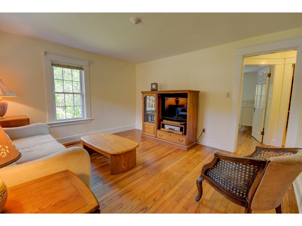 25 Meadow Road Durham, NH 03824 - Photo 3 of 36