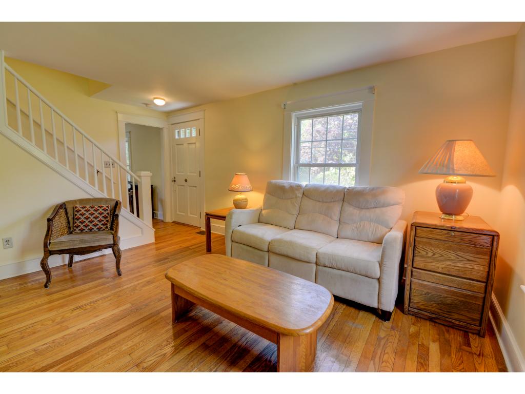 25 Meadow Road Durham, NH 03824 - Photo 4 of 36