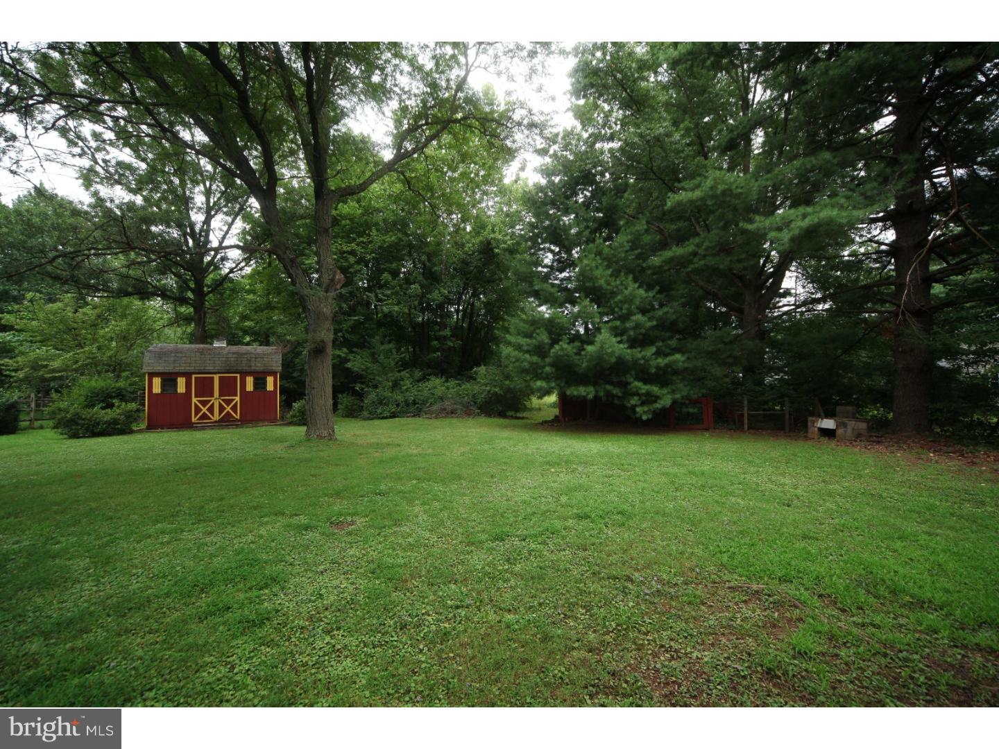 1201 Cabin Road Hatfield, PA 19440 - Photo 12 of 25 Back Yard
