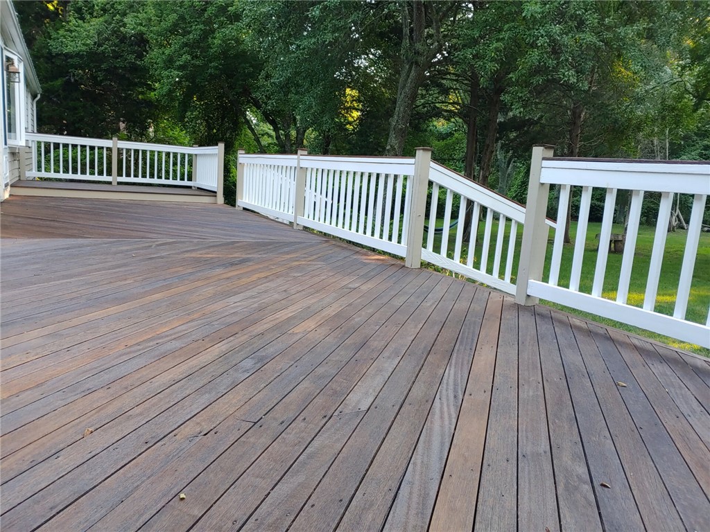609 East Shore Road Jamestown, RI 02835 - Photo 5 of 32