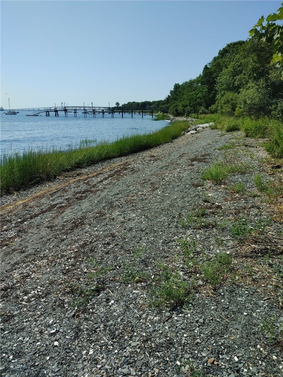 609 East Shore Road Jamestown, RI 02835 - Photo 6 of 32