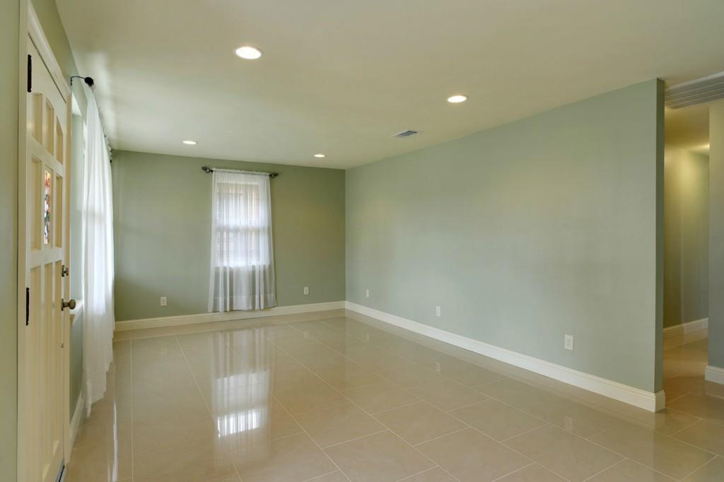 8913 Rensu Drive River Ridge, LA 70123 - Photo 3 of 15