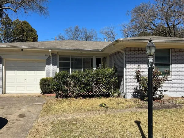 $2,000 | 427 Royal Crest Drive, Richardson, TX 75081