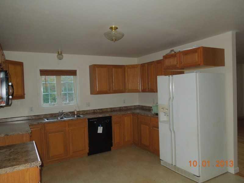 336 Sunset Road Springvale, ME 04083 - Photo 5 of 14 Kitchen.