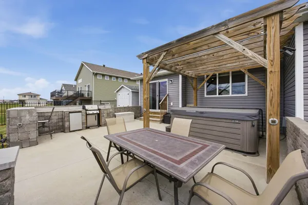 $625,000 | 219 6th Street East, Horace, ND 58047
