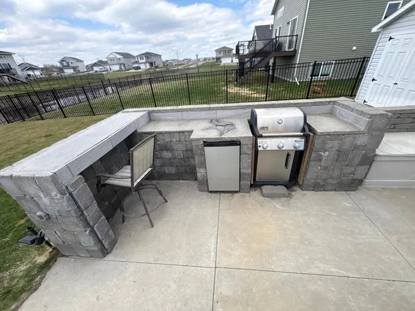 $625,000 | 219 6th Street East, Horace, ND 58047