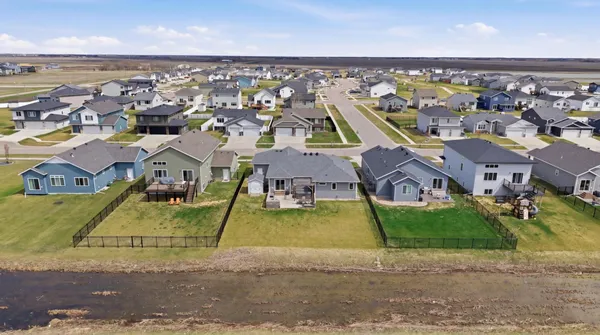 $625,000 | 219 6th Street East, Horace, ND 58047