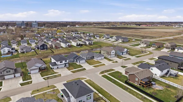 $625,000 | 219 6th Street East, Horace, ND 58047