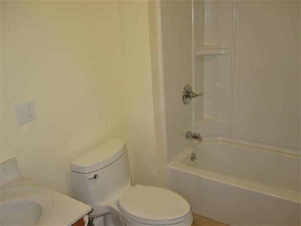 38 Leyfred Terrace Springfield, MA 01108 - Photo 8 of 13 Gallery Image 8