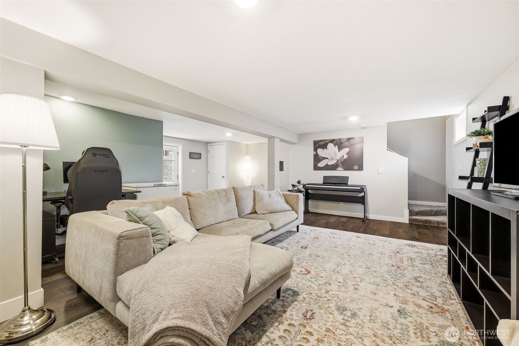 316 Southwest 124th Street Seattle, WA 98146 - Photo 20 of 37