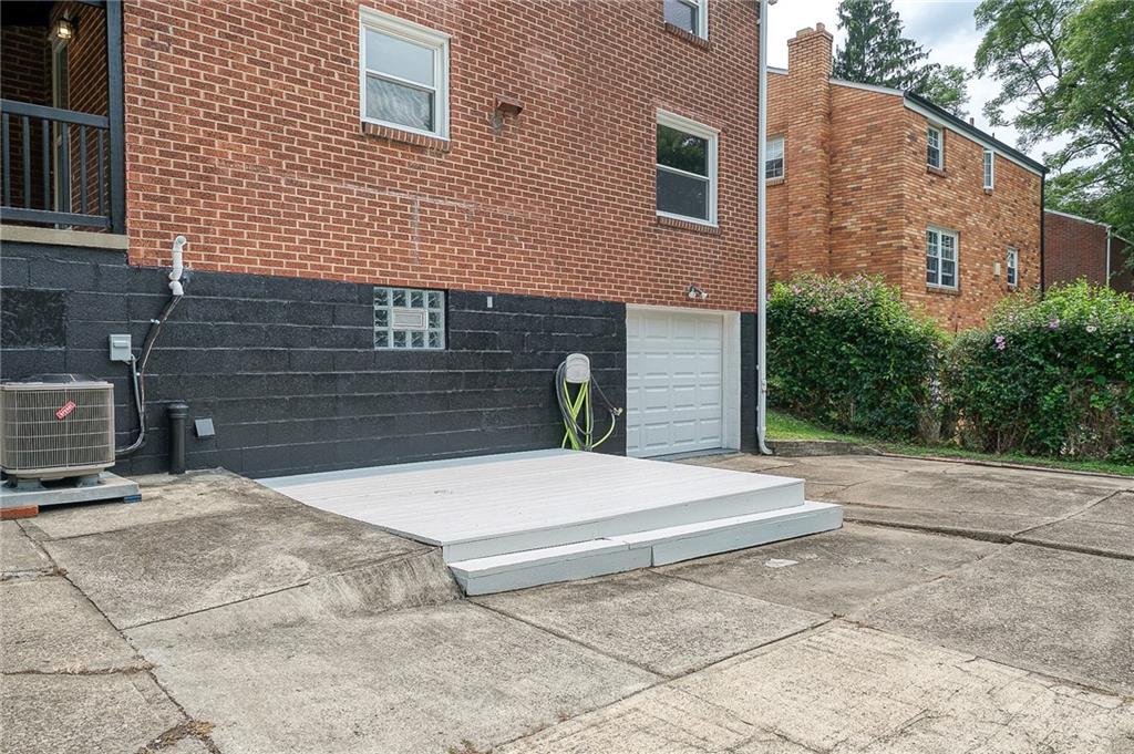 1015 McNeilly Road Pittsburgh, PA 15226 - Photo 24 of 29 a view of backyard of the house