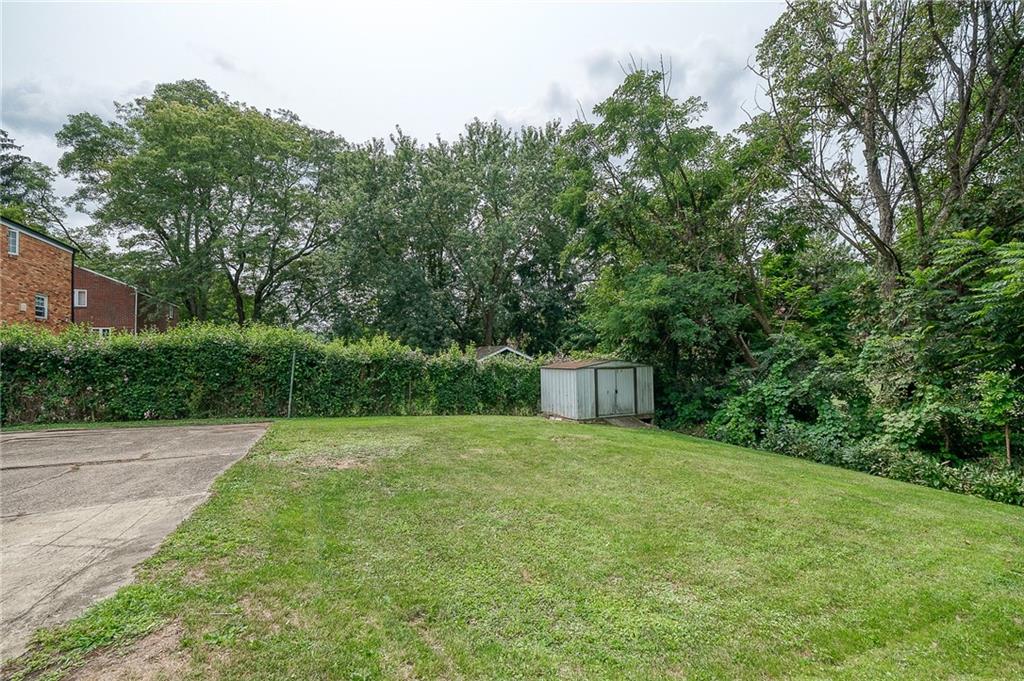 1015 McNeilly Road Pittsburgh, PA 15226 - Photo 27 of 29 a view of backyard with green space