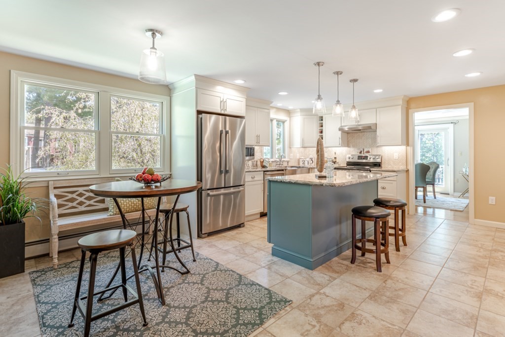 35 Parsons Lane Reading, MA 01867 - Photo 13 of 30