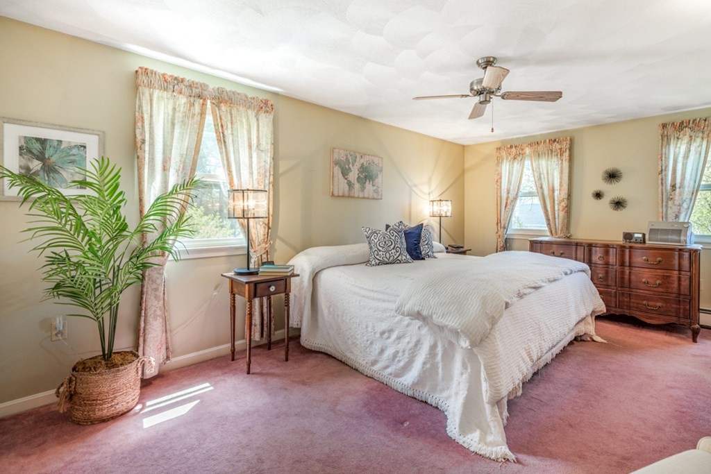 35 Parsons Lane Reading, MA 01867 - Photo 18 of 30