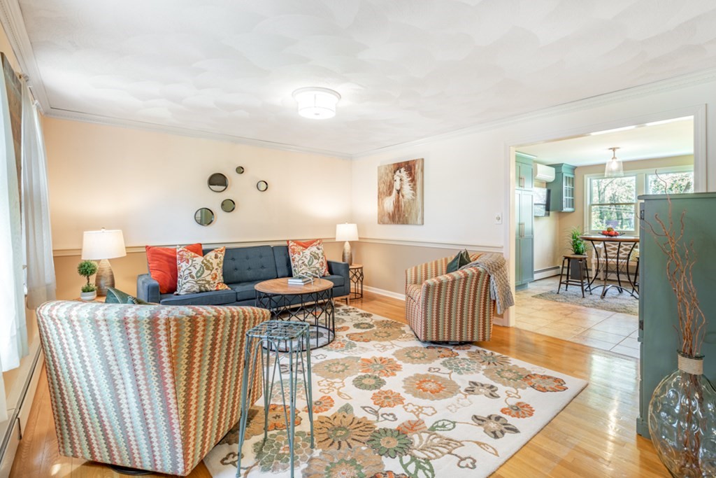 35 Parsons Lane Reading, MA 01867 - Photo 5 of 30