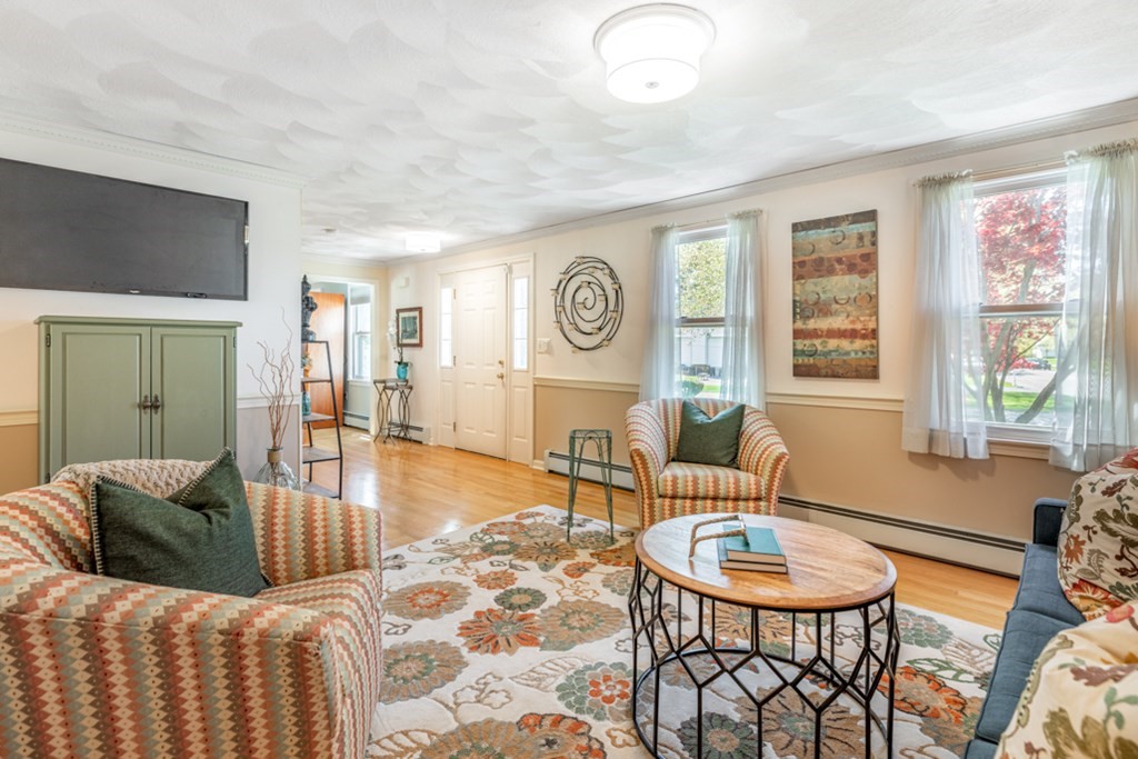 35 Parsons Lane Reading, MA 01867 - Photo 6 of 30