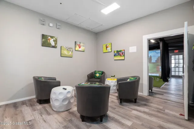 $699,900 | 5180 Western Turnpike, Guilderland, NY 12009