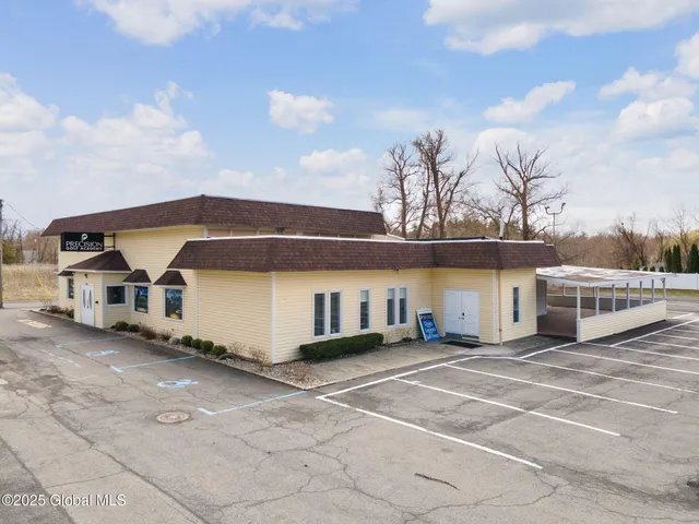 $699,900 | 5180 Western Turnpike, Guilderland, NY 12009