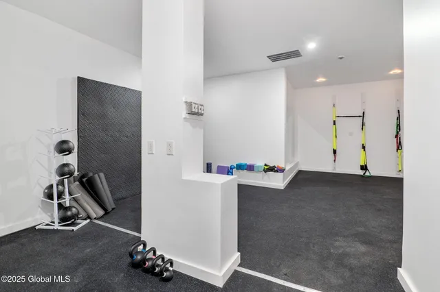 $699,900 | 5180 Western Turnpike, Guilderland, NY 12009