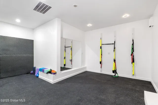 $699,900 | 5180 Western Turnpike, Guilderland, NY 12009