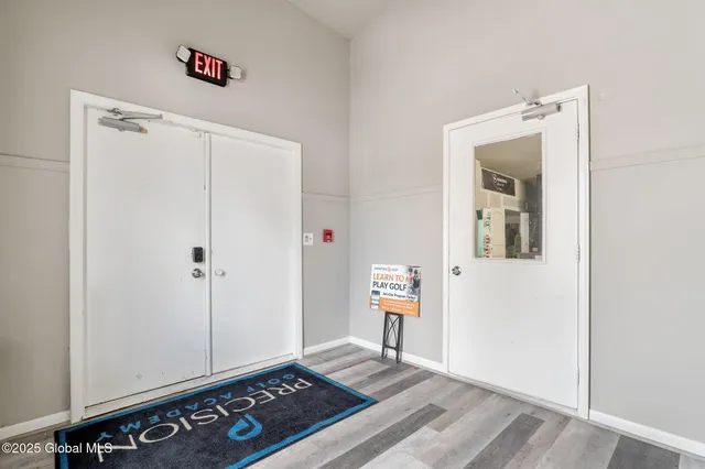 $699,900 | 5180 Western Turnpike, Guilderland, NY 12009