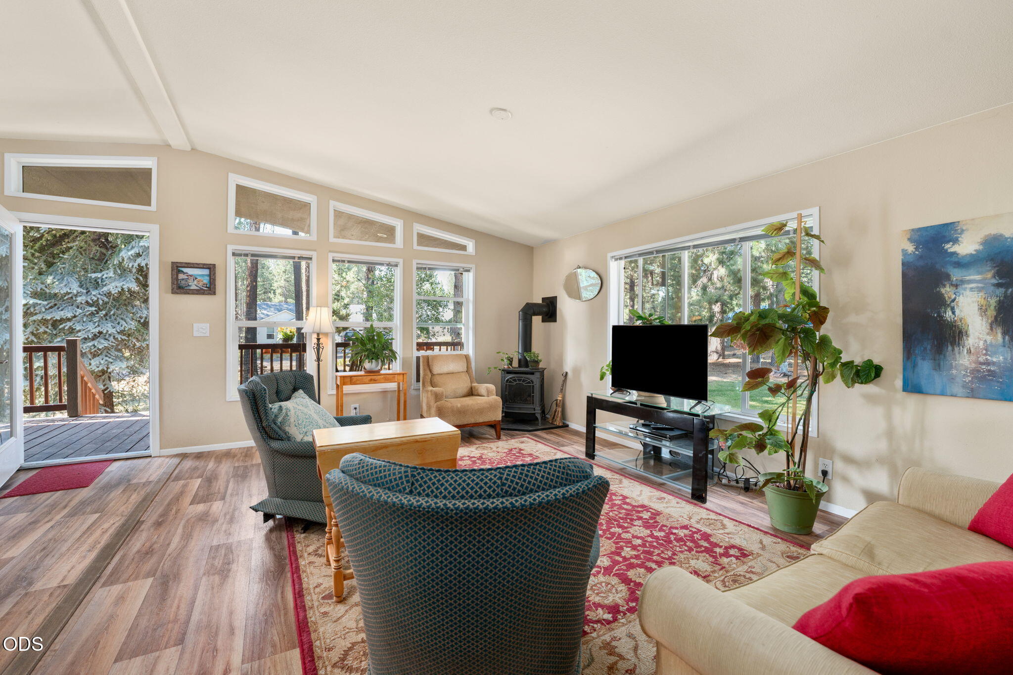 17274 Jacinto Road Bend, OR 97707 - Photo 8 of 30 Gallery Image 8