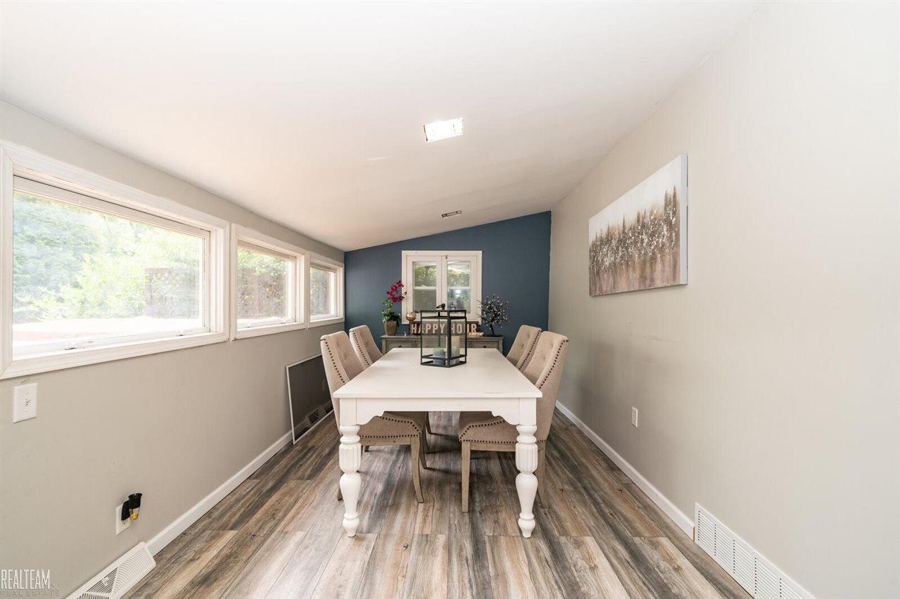 3725 Hazelton Avenue Rochester Hills, MI 48307 - Photo 11 of 27