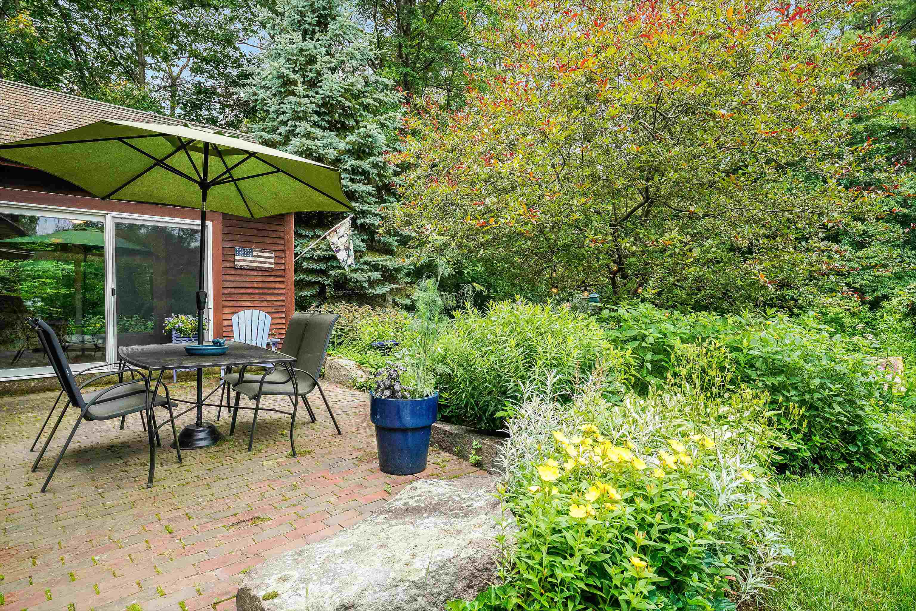 232 Hopkinton Road Concord, NH 03301 - Photo 8 of 40