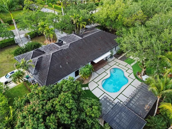 $13,499 | 8973 Southwest 96th Street, Unit 8973, Miami, FL 33176