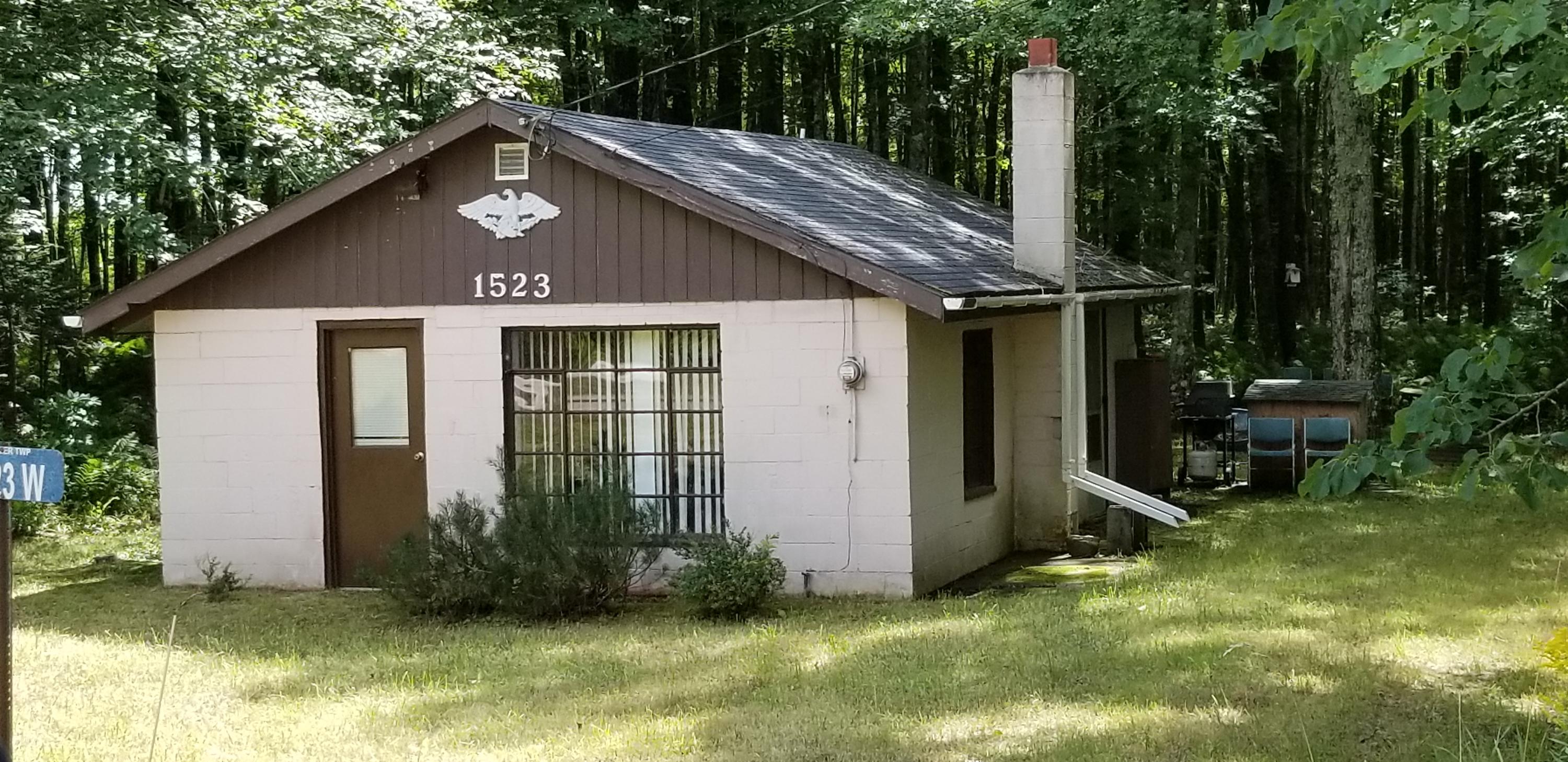 1523 Quarry Road Gulliver, MI 49840 - Photo 1 of 11 Gallery Image 1