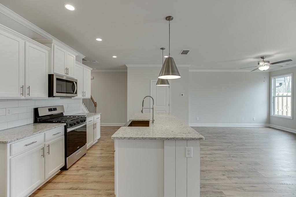 761 Woods Chapel Road Sugar Hill, GA 30518 - Photo 10 of 67