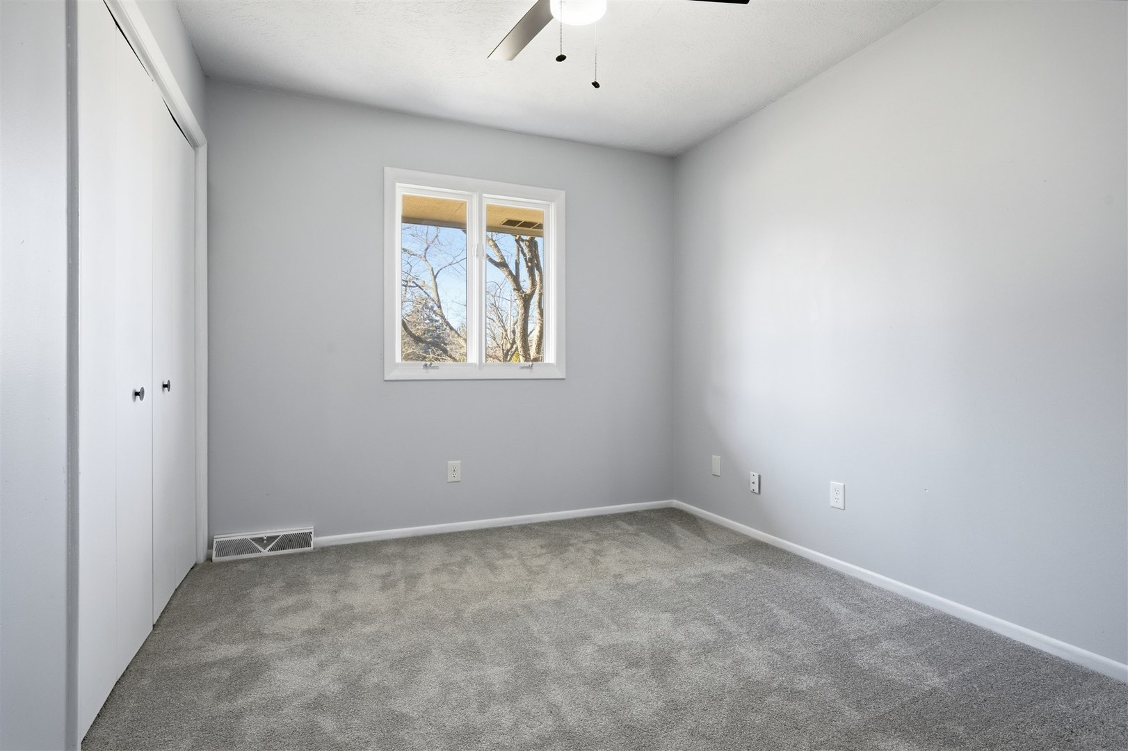 110 South Hershey Road Bloomington, IL 61704 - Photo 13 of 32