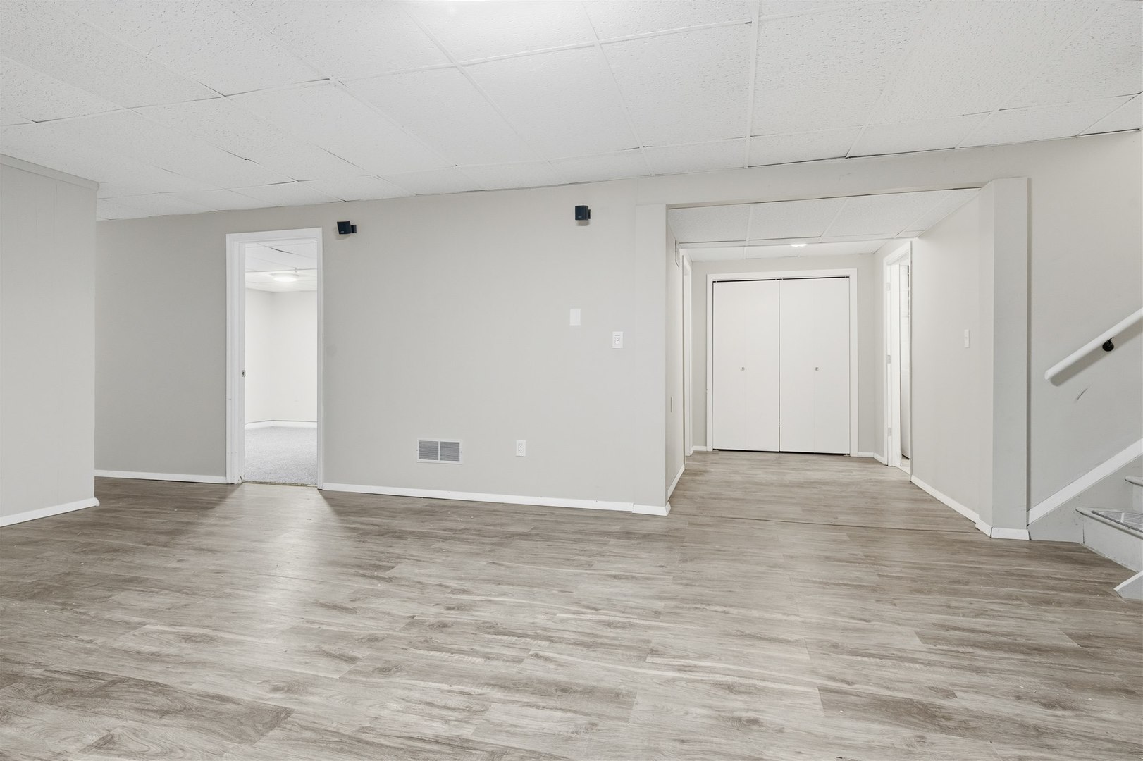 110 South Hershey Road Bloomington, IL 61704 - Photo 19 of 32