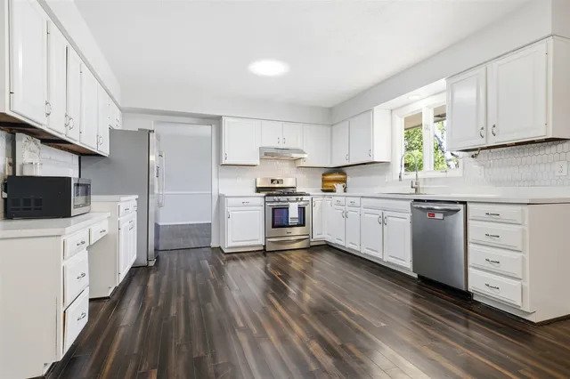 $298,500 | 110 South Hershey Road, Bloomington, IL 61704