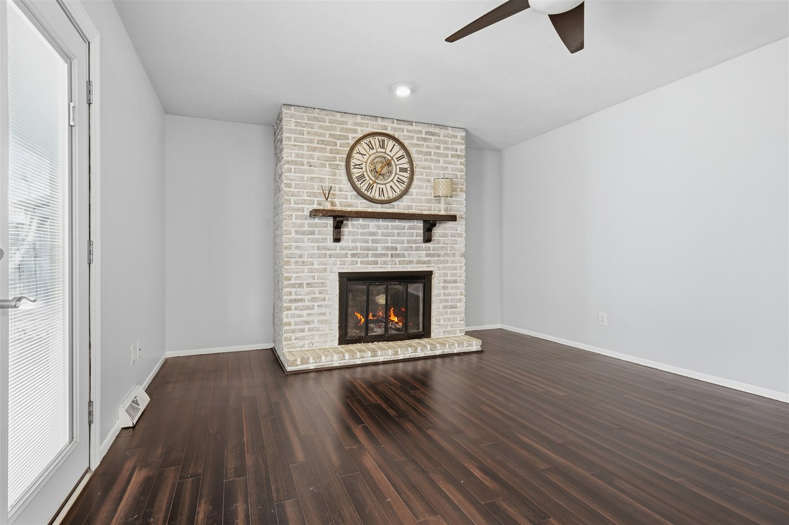 110 South Hershey Road Bloomington, IL 61704 - Photo 10 of 32