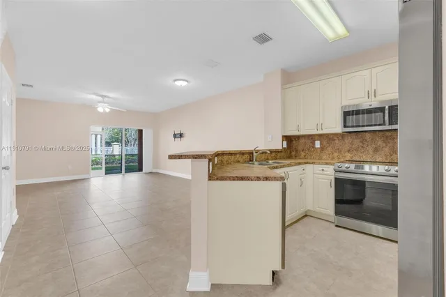 $420,000 | 10705 Santa Monica Place, Tamarac, FL 33321