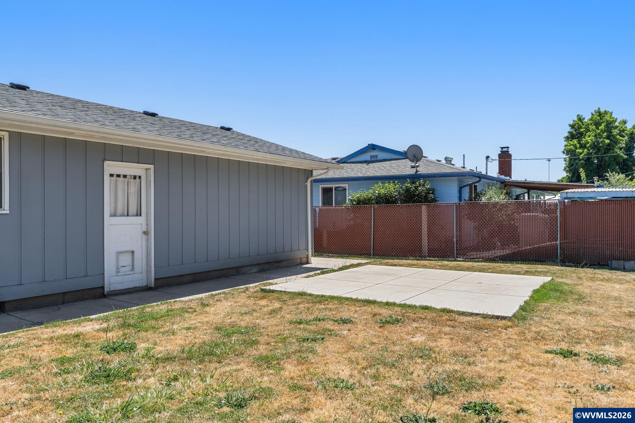 2500 Southeast Tudor Way Albany, OR 97322 - Photo 33 of 37