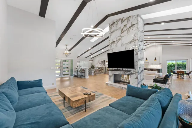 $1,900,000 | 4429 Woodfield Boulevard, Boca Raton, FL 33434