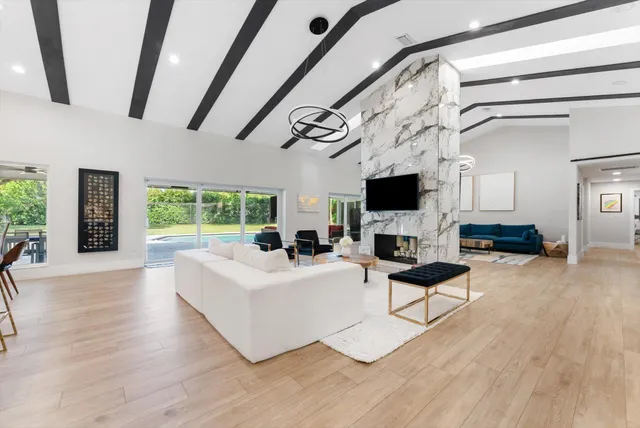 $1,900,000 | 4429 Woodfield Boulevard, Boca Raton, FL 33434