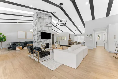 $1,900,000 | 4429 Woodfield Boulevard, Boca Raton, FL 33434