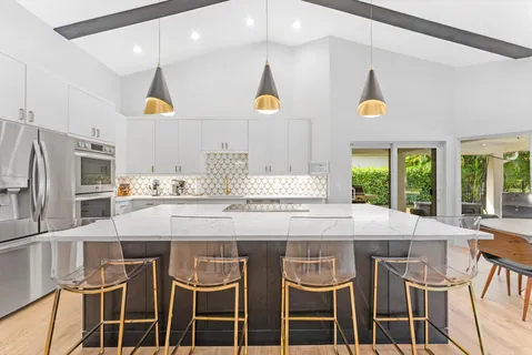 $1,900,000 | 4429 Woodfield Boulevard, Boca Raton, FL 33434