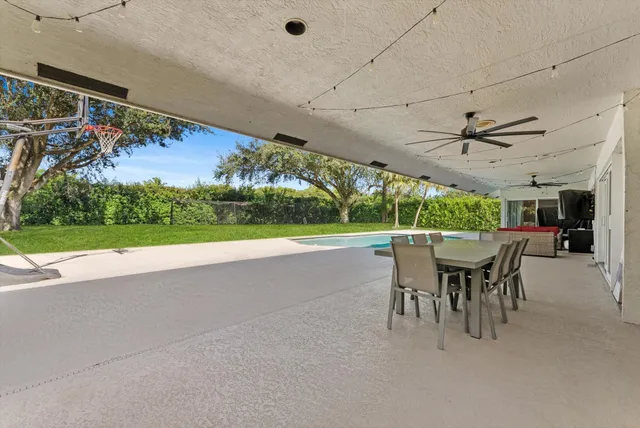 $1,900,000 | 4429 Woodfield Boulevard, Boca Raton, FL 33434