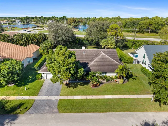 $1,900,000 | 4429 Woodfield Boulevard, Boca Raton, FL 33434