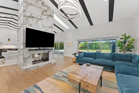 $1,900,000 | 4429 Woodfield Boulevard, Boca Raton, FL 33434