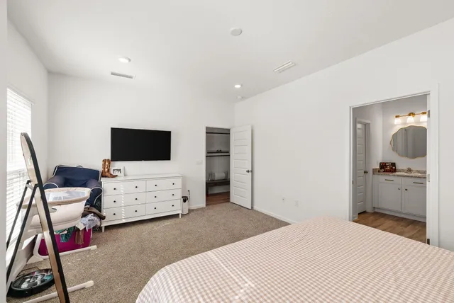 $2,350 | 39 Bluebeech Street, Freeport, FL 32439